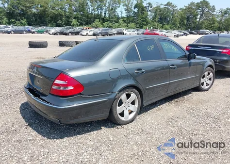 2004 Mercedes-Benz E 320 z USA, uszkodzony, nr VIN WDBUF65J94A537954